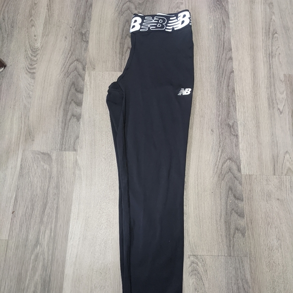 New Balance leggings - Picture 2 of 4
